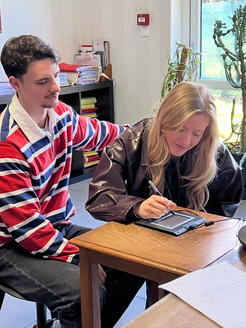 Signature de l'acte chez le notaire